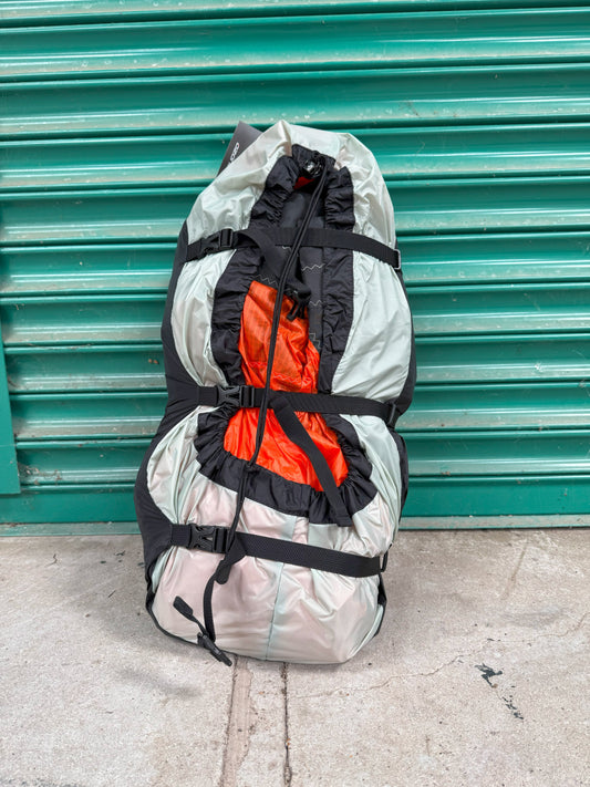 Ozone Alpha V2 - 8m Orange Ex Demo