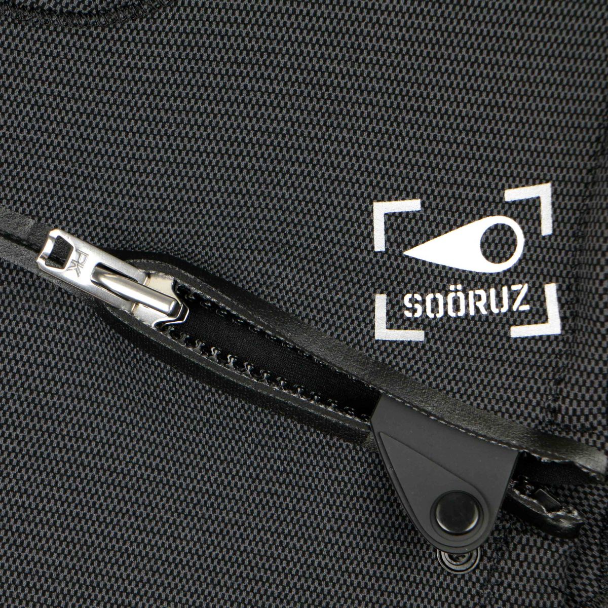 Sooruz Fullsuit Men's 4/3 CZ Guru Pro