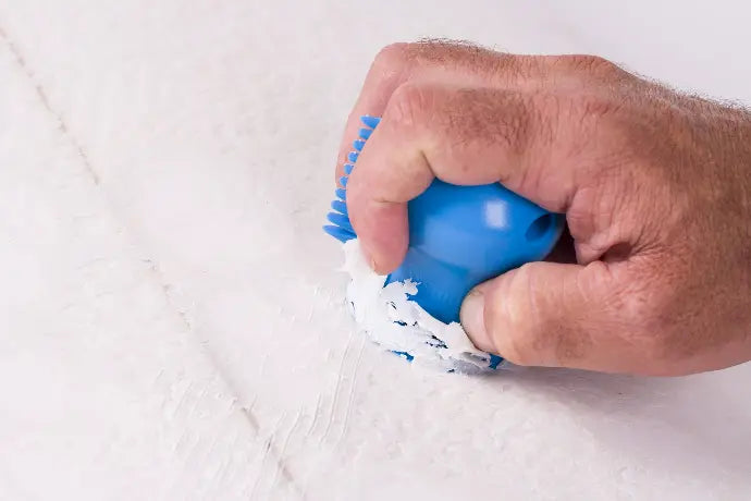 Surflogic Wax Dino Scraper