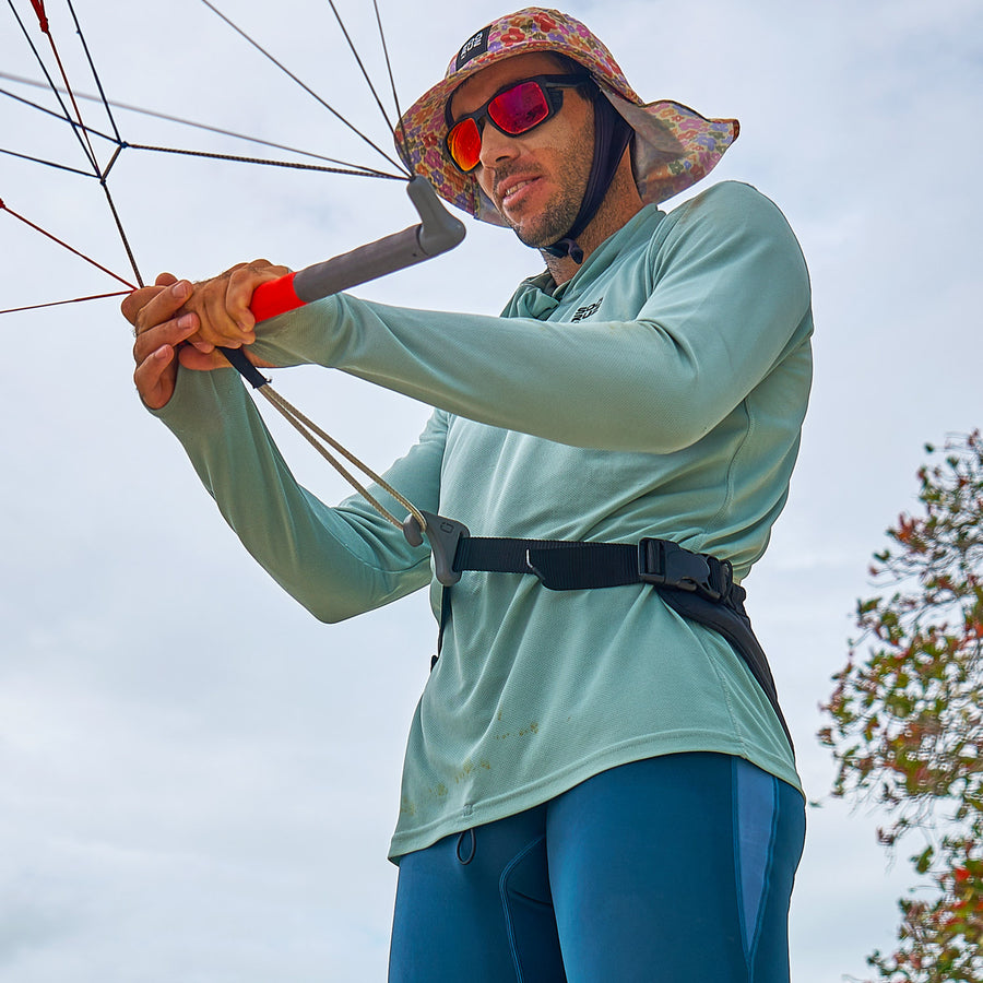 Ozone Power Pack Parawing — Harness Close