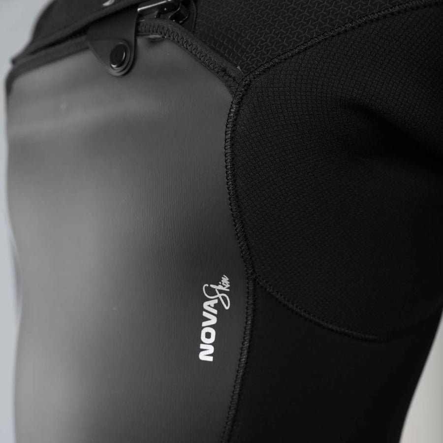 Sooruz GURU Wind Hooded 6/5/4 Men's Fullsuit Front Zip - Black